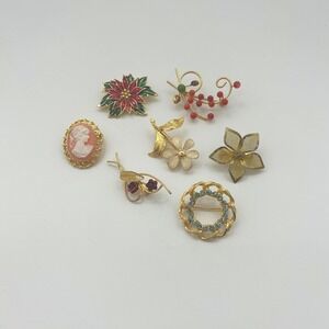 Vintage Brooch Lot Gold Tone Cameo Floral Beaded Abstract Layering Pins Eclectic
